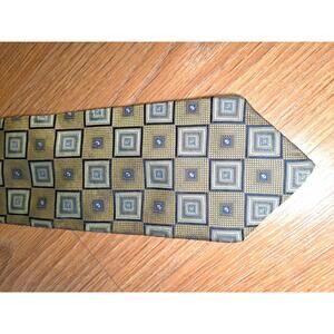 VINTAGE Jos A Bank Silk Tie Gold Geometric Handmade Wide